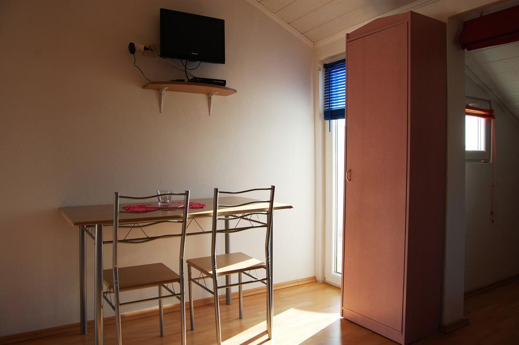 Apartments Setka Кърк Стая снимка